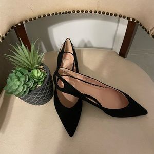Journee collection Womrns Black Goldie Pointed Toe Kitten Heel size 10